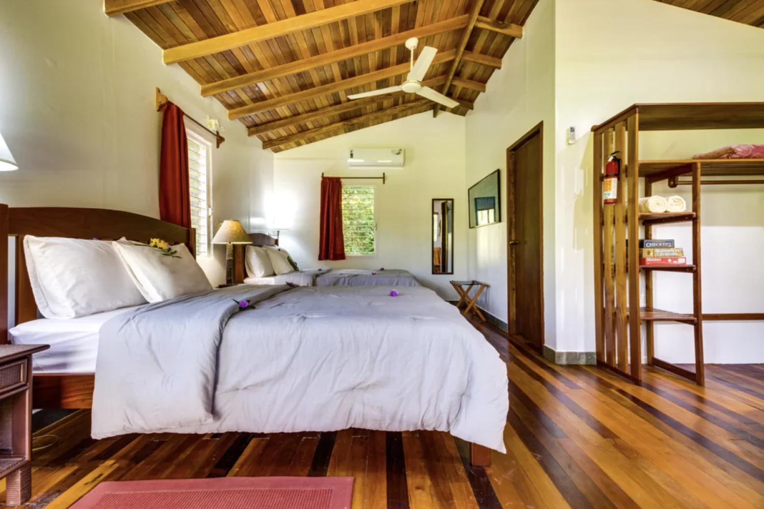 tanager-rainforest-lodge1